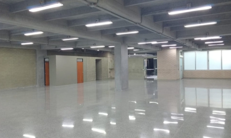 Arriendo Oficina Centro Empresarial Guayabal Medellin