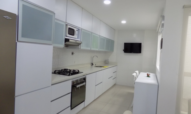 Edificio de 3 Pisos Barrio Alameda Rionegro Antioquia