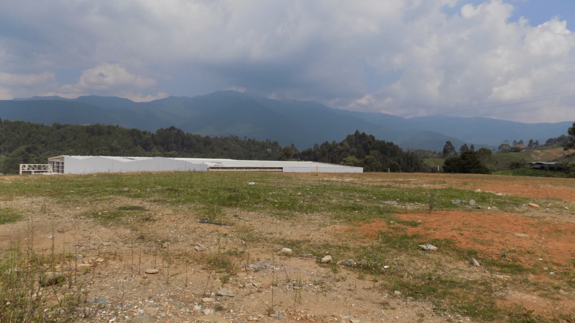 Lote en Parque Industrial con Licencia de Urbanismo Caldas Antioquia