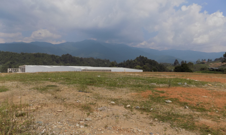 Lote en Parque Industrial con Licencia de Urbanismo Caldas Antioquia