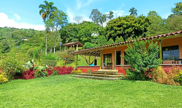Venta de Finca de Recreo Vereda La China Manizales Caldas